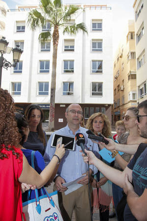 Luis Rogelio demuestra su apuesta por las políticas sociales con el edificio Virgen del Mar, que acogerá a 37 colectivos