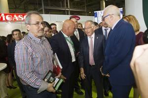 Amat destaca a los agricultores como auténticos protagonistas de Infoagro Exhibition y anuncia la visita de la ministra