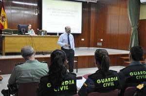 La Guardia Civil organiza una Jornada de Formación en la Comandancia de Almería