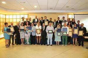 Carmen Martín, el Ayuntamiento y el BM Roquetas premiados en la gala del balonmano andaluz