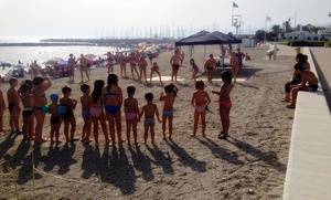 Más de 1.000 niños en los talleres medioambientales que acogen las playas de Almerimar y Balerma