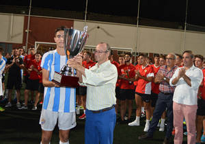 Málaga CF gana en los penaltis el III Torneo Nacional Juvenil de Fútbol Base