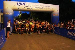 Un centenar de participantes en la Carrera Nocturna de Balerma