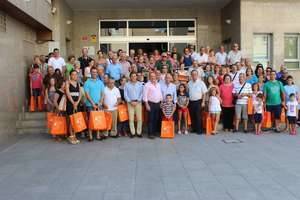 El alcalde de Roquetas recibe a 150 turistas del municipio jienense de La Guardia