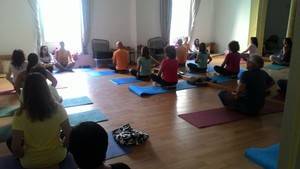 Comienzan las clases de Yoga en Cuevas