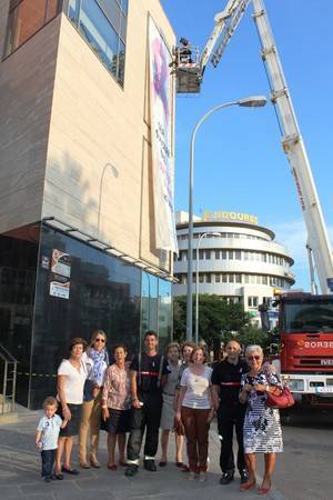 El Teatro Auditorio de El Ejido se ilumina de rosa por el ‘Día Mundial del Cáncer de Mama’