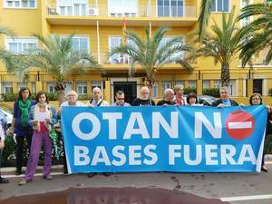 Almerienses contra las maniobras OTAN