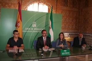 La delegada de Educación y el delegado de Turismo, Cultura y Deporte han presentado el curso “Educando en el Museo de Almería”