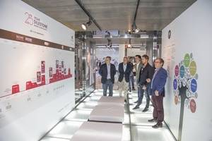 David Bisbal visita las instalaciones de Cosentino en Almería