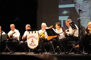 La rondalla de la Asociación de Docentes Jubilados de Almería ofreció un concierto en homenaje a Sebastián Díaz Ferre