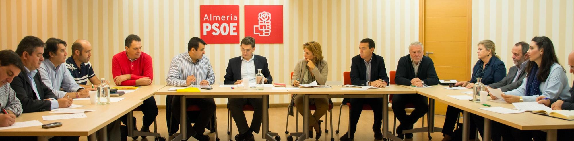 El PSOE se compromete a ser “el tratamiento” contra “la plaga que ha sido Rajoy” para la agricultura almeriense