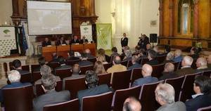 La renta agraria en la provincia de Almería bajó en 2014 el 6% pese a que la producción aumentó el 8,4%