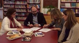 La Biblioteca Municipal de Berja y la Residencia de Mayores firman un acuerdo para la cesión de libros