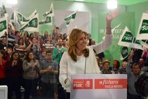 Susana Díaz en Cuevas: “Pido a quien se sienta progresista apoyo a la única alternativa de gobierno ante Rajoy: el PSOE”