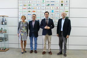 El alcalde de El Ejido visita TECNOVA para conocer el nivel de tecnificación del sector agrícola almeriense