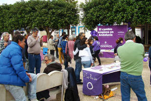 Podemos intensifica el contacto con la ciudadanía, con actos en Almería y en San José