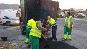 Operación bacheo en Adra