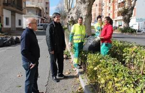 El alcalde de Adra impulsa una mayor intensidad en la limpieza viaria, jardinería y mantenimiento