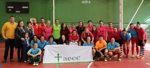 El equipo abderitano de fútbol sala femenino Adra FSF y el granadino Atlético La Zubia recaudan 350 euros para la AECC