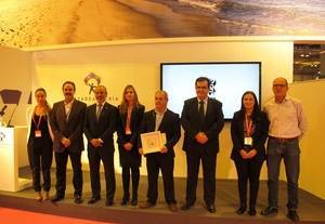 Vera entrega el Sol de Oro de la Ciudad, premio decano en FITUR