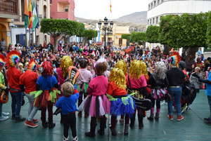 Gádor se echa a la calle para vivir intensamente la fiesta del Carnaval