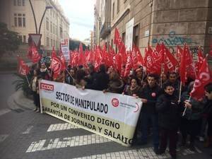 Los trabajadores del manipulado reclaman el desbloqueo de la negociación del Convenio