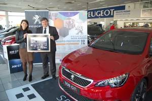 Diputación firma un convenio con Mosa Peugeot Almería para el patrocinio del Circuito de Carreras Populares 2016