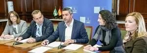 El PSOE pide a Amat que deje de repartir ayudas “a dedo” y abra convocatorias públicas para acceder a las subvenciones