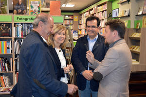 Bibabuk celebra su primer año de pasión por la cultura y los libros en Almería