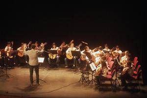 Concierto de alumnos de guitarra en la Escuela Municipal de Música de Roquetas