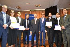 Michelin y la UAL premian a los alumnos con mejor expediente de Ingeniería Industrial