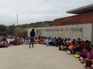 Los alumnos del Jaroso visitan la Necrópolis fenicia de Villaricos