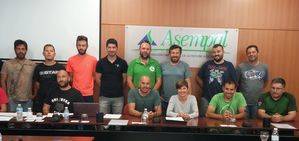 Los empresarios de Kayak de Almería se constituyen en asociación