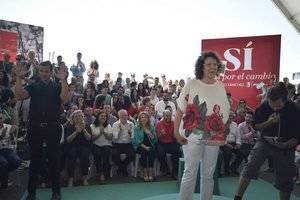 La alcaldesa de Garrucha dice ante Susana Díaz que "necesitamos que Pedro Sánchez sea presidente"