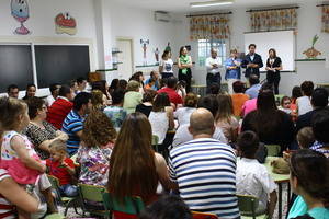 El alcalde de El Ejido clausura el curso escolar de la EEI de Balerma ensalzando la labor de los profesores y la metodología aplicada en el centro con los niños