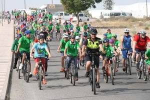 Cortijos de Marín se vuelca con su Día de la Bicicleta