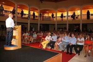 El pregón de Juan González Pomares inaugura las fiestas del Puerto de Roquetas