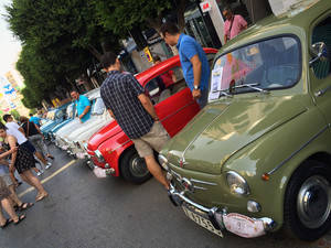 El motor clásico, presente en la Feria con las exposiciones de 600 y Mini Cooper