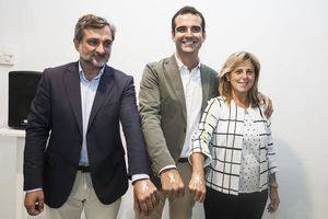 El alcalde participa en la campaña ‘¡Enciende la Esperanza! ¡Enciéndelo en Oro!’ de lucha contra el cáncer infantil