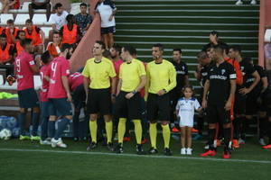 Alberto González y sus jugadores preparan con la moral alta su visita el domingo al líder Marbella