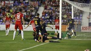 4-0: El Almería sufre un severo correctivo en el Estadio de La Condomina