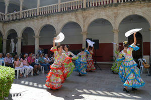 Almería viste de gala su centro histórico en el Día Mundial del Turismo