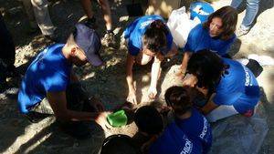 Gran éxito de la actividad medioambiental en la Fuente El Tartel de Vícar