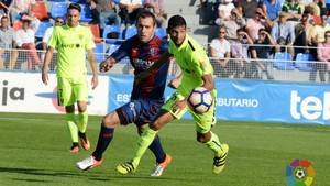 2-0: El Almería sigue sin encontrar el camino que le lleve de nuevo a la victoria