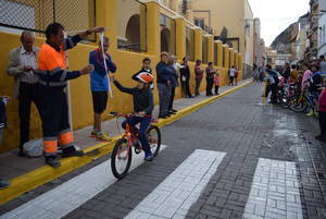 Masiva participación de niños en la popular Carrera de Cintas de la Feria de Gádor