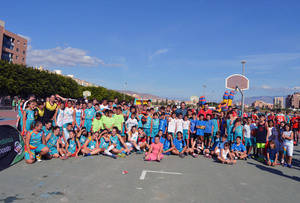 Cerca de 500 niños y jóvenes disfrutan con el baloncesto en el ‘Playbasket 3x3’