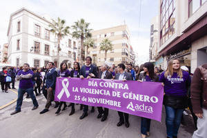 25N: Diputación lleva hasta Adra el grito de Almería contra la violencia machista