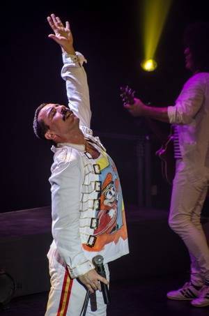 ‘Remember Queen’ envuelve el Auditorio con el carisma de Freddie Mercury