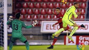 1-0: El Almería rompe su progresión fuera, pierde y vuelve a situarse en descenso