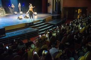 La Húngara se entrega a su público con mutua devoción en el Maestro Padilla